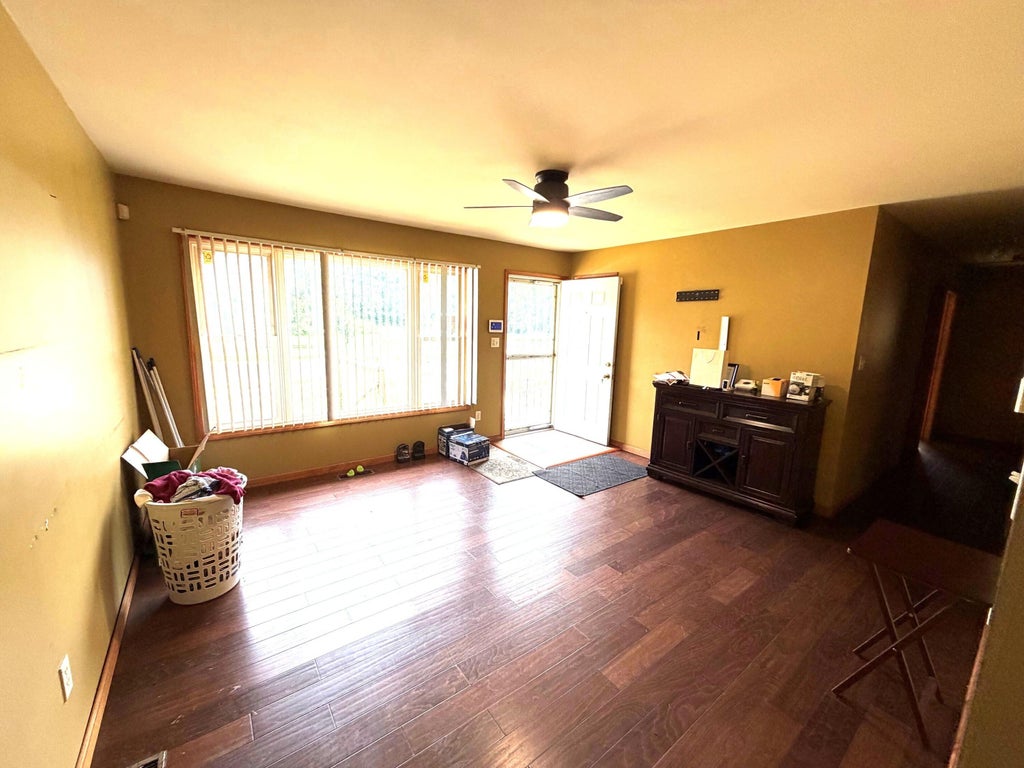 Photo of 905 W 7th Street, Michigan City, IN 46360 (MLS # 845427)
