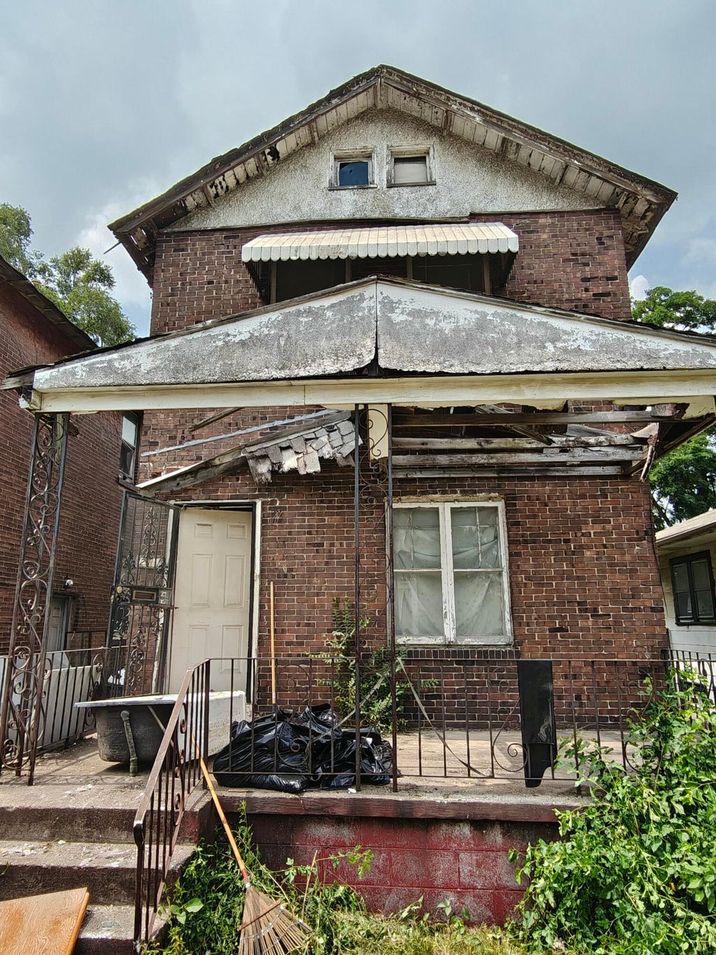 Photo of 216 Ellsworth Street, Gary, IN 46404 (MLS # 845600)