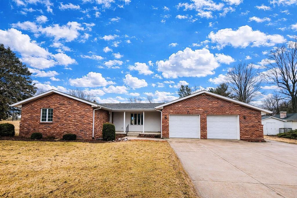 Photo of 525 E Babcock Lane, Rensselaer, IN 47978 (MLS # 834905)