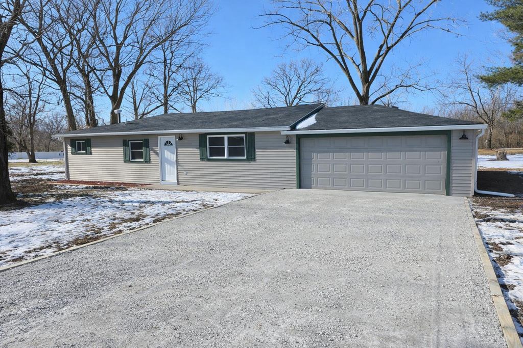 Photo of 15808 Hendricks Street, Lowell, IN 46356 (MLS # 833902)