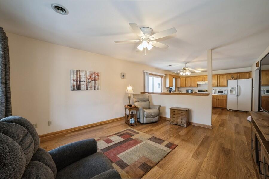 6947 Swan Lane