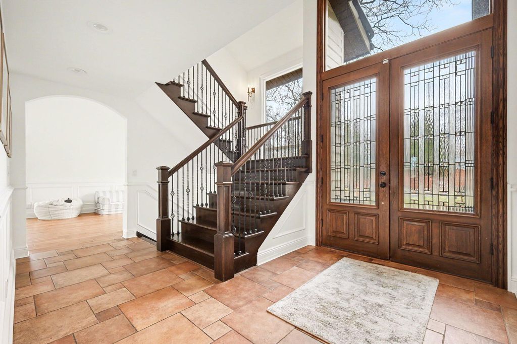 Photo of 195 Amhurst Place, Valparaiso, IN 46385 (MLS # 836059)