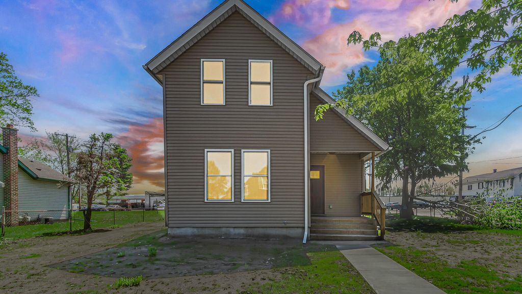 Photo of 302 Oberreich Street, La Porte, IN 46350 (MLS # 839399)