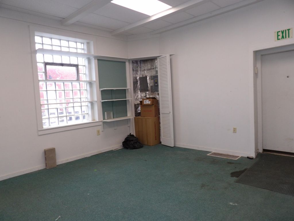 Photo of 607 Jefferson Avenue, La Porte, IN 46350 (MLS # 832010)