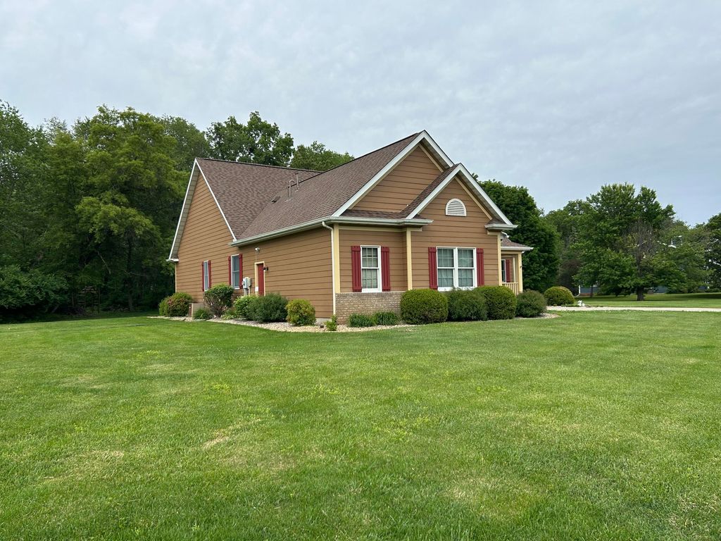 Photo of 8876 N Lilac Street, DeMotte, IN 46310 (MLS # 839595)
