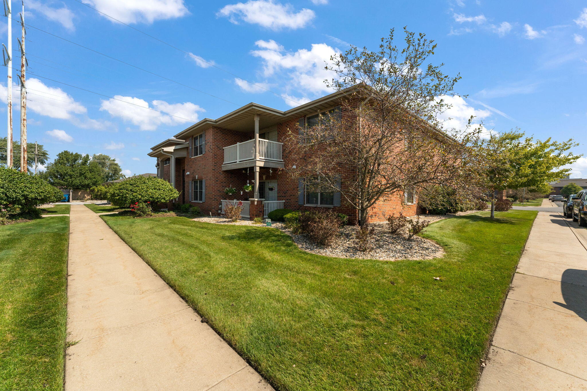 607 Cambridge Court 1d