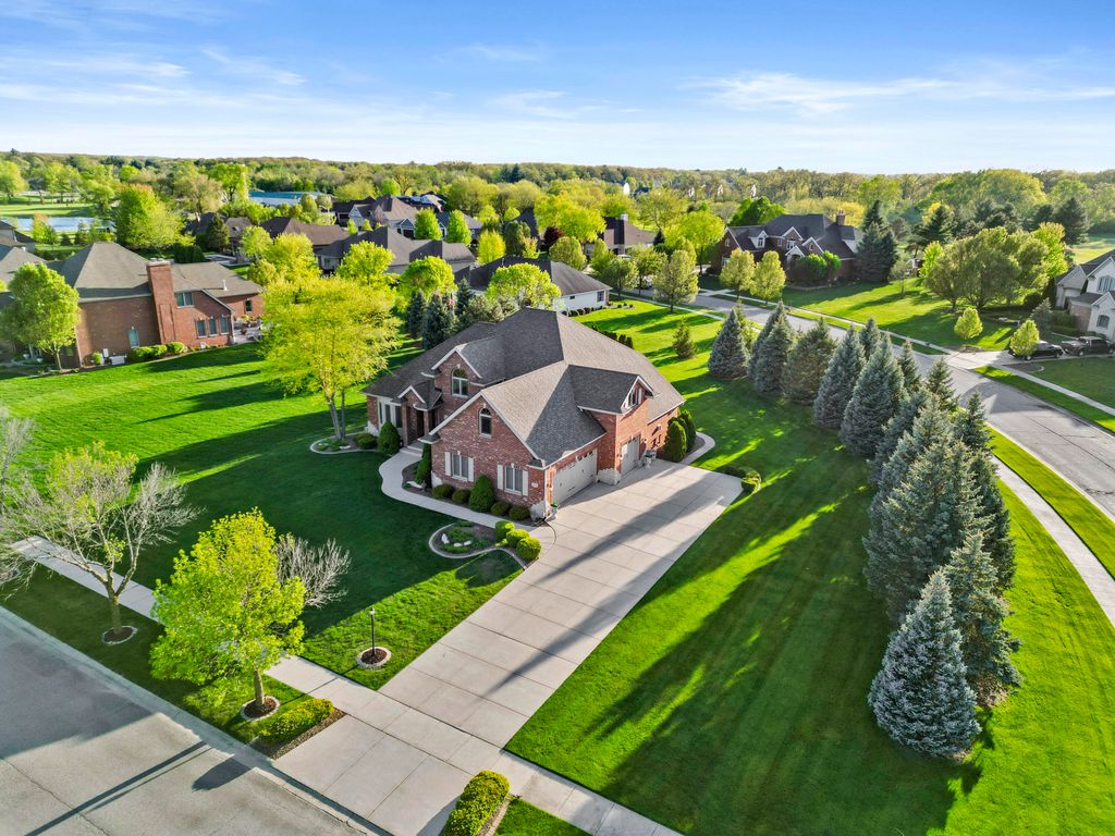 Photo of 1555 Chalone Court, Crown Point, IN 46307 (MLS # 834107)