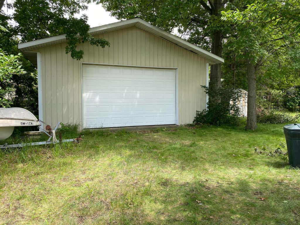 Photo of 402 Sheridan Avenue, Michigan City, IN 46360 (MLS # 841415)