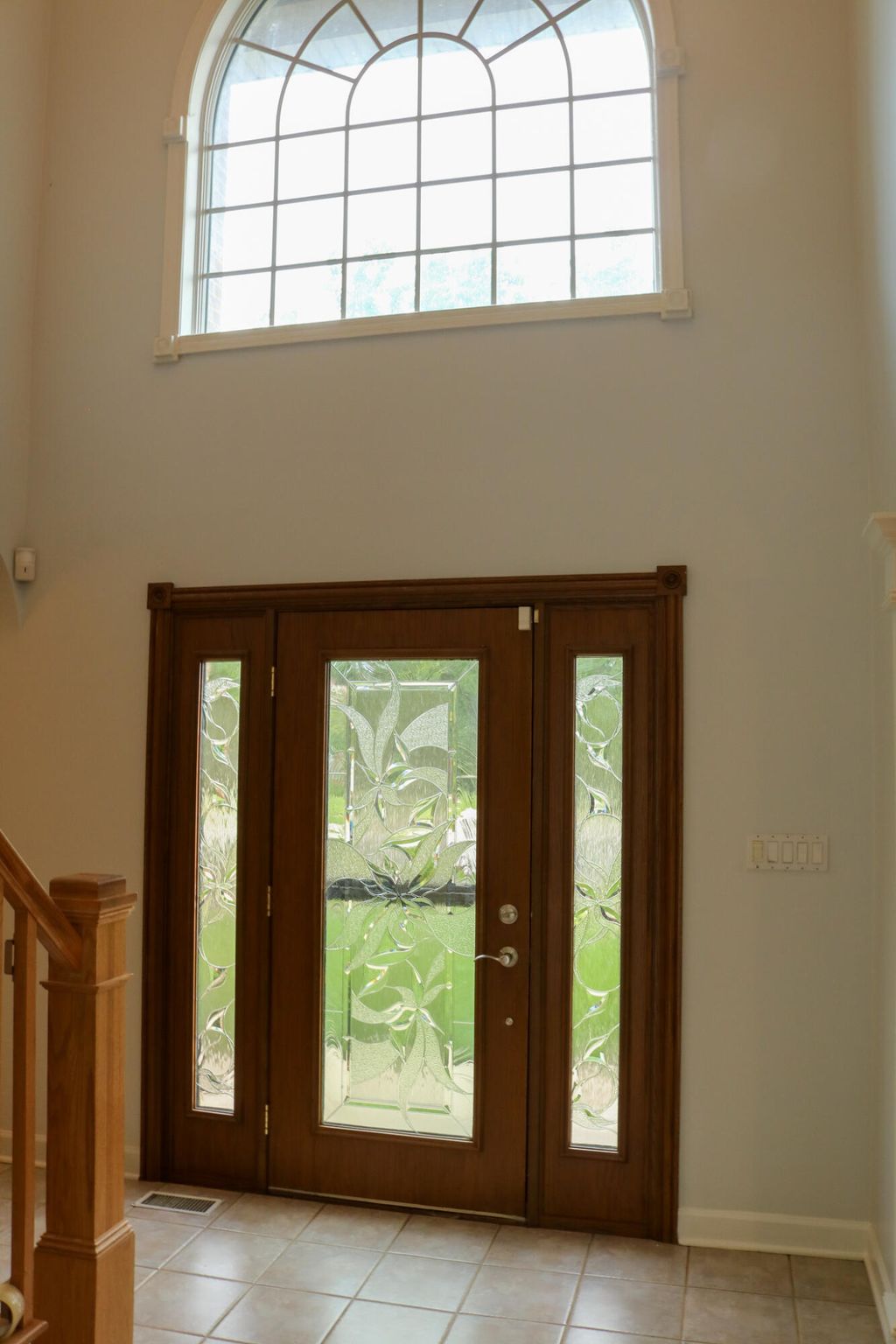 Photo of 1621 Santa Ana Court, Munster, IN 46321 (MLS # 839972)