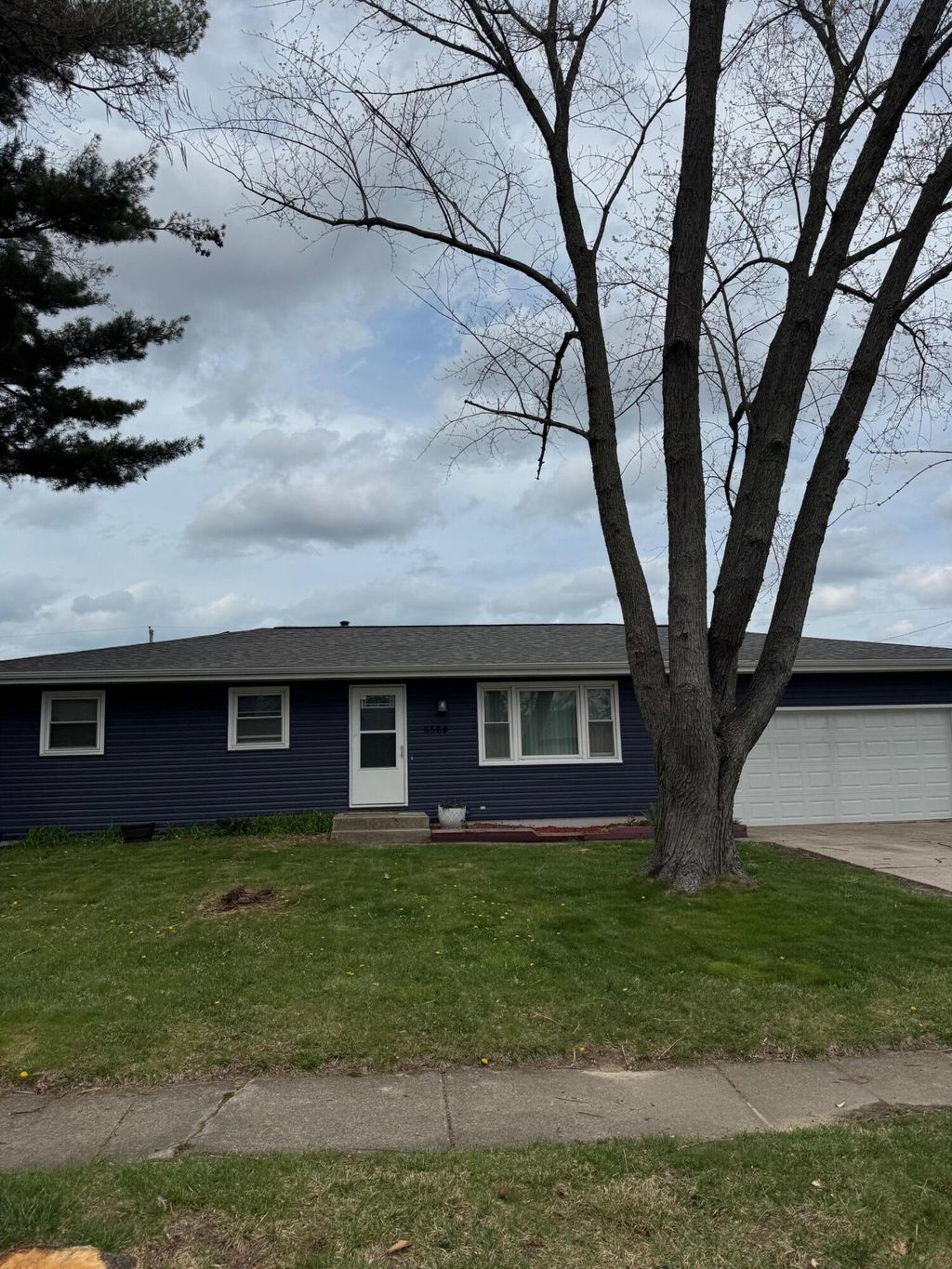 Photo of 5564 Redwood Avenue, Portage, IN 46368 (MLS # 837434)