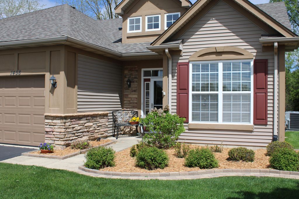Photo of 1458 Mackinaw Place, Schererville, IN 46375 (MLS # 839581)