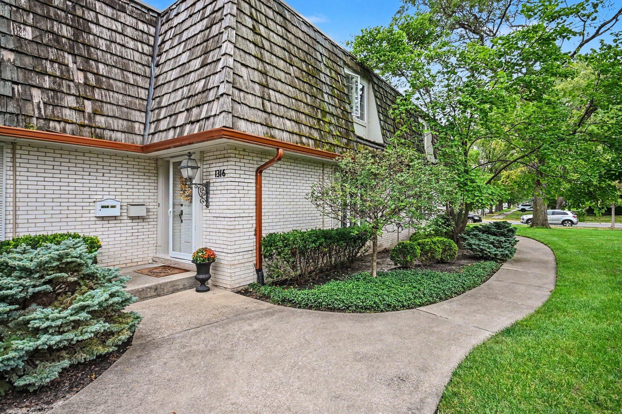 1316 Camellia Drive