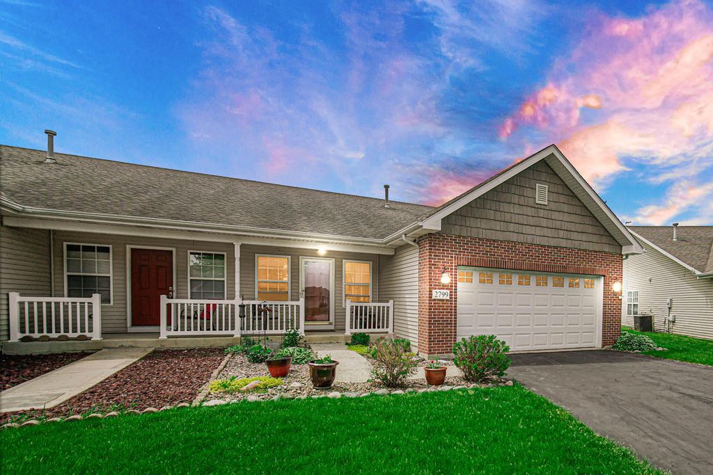 Photo of 2799 W 84th Lane, Merrillville, IN 46410 (MLS # 833437)