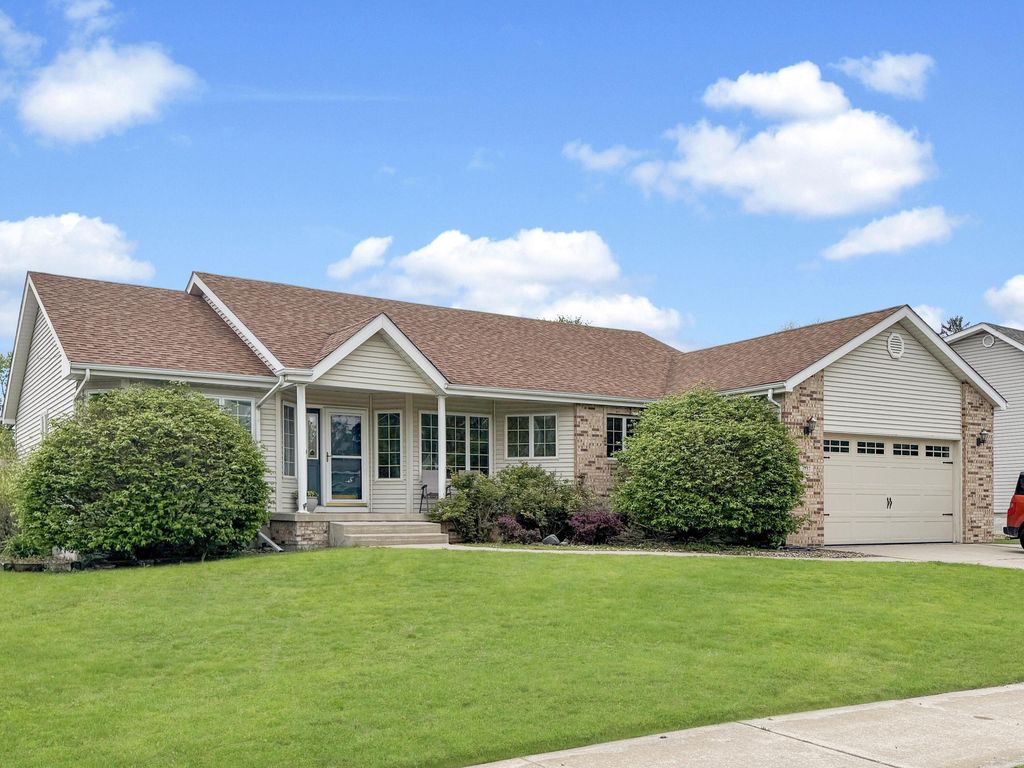 Photo of 3737 Jewett Avenue, Highland, IN 46322 (MLS # 838055)