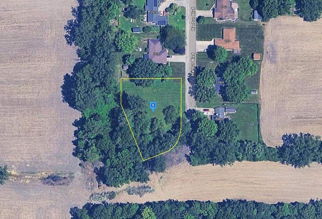 Photo of 2915 Harbur Blvd, Anderson, IN 46012 (MLS # 831176)