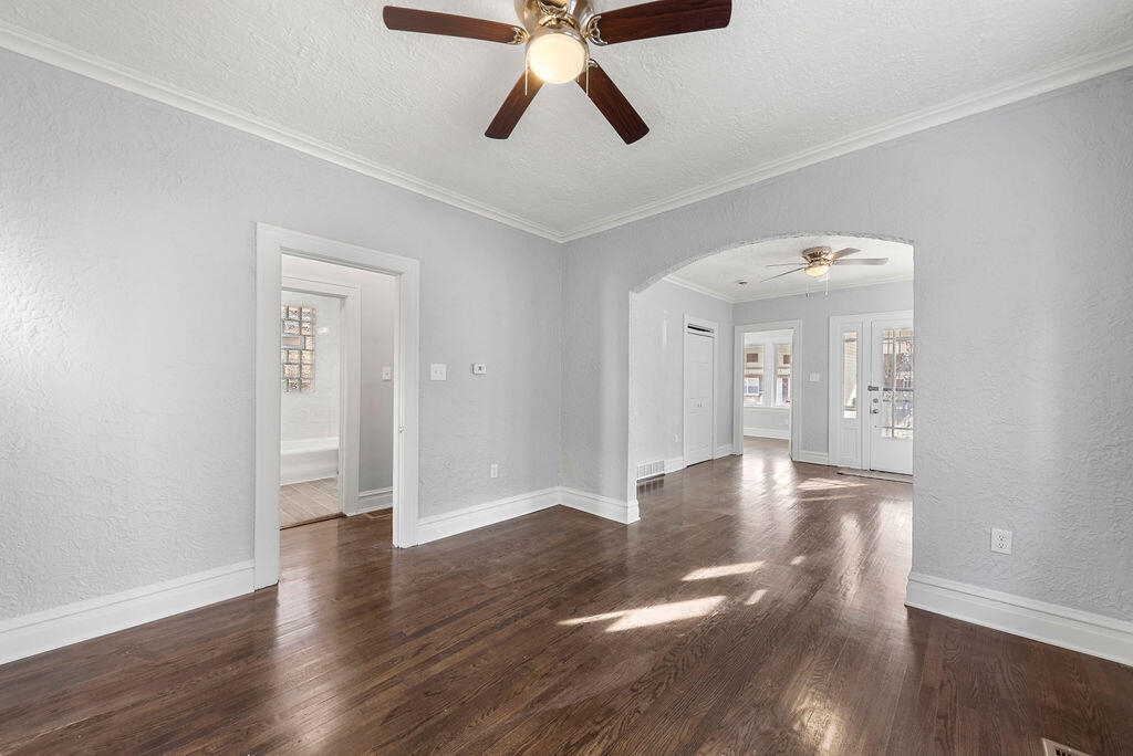 Gary, Indiana 46407, United States, 3 Bedrooms Bedrooms, ,1 BathroomBathrooms,Residential,Pending,120137