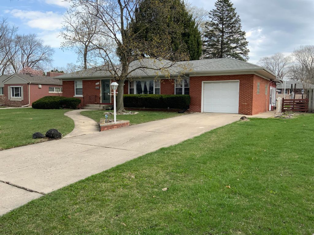 Photo of 8245 Baring Avenue, Munster, IN 46321 (MLS # 837468)