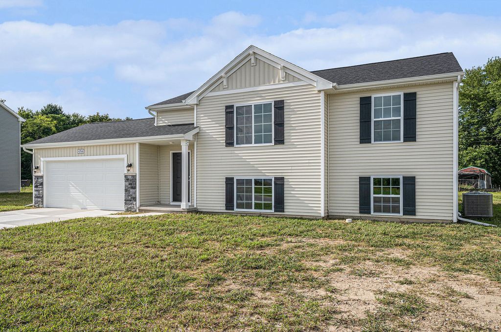 Photo of 6764 W 159th Lane, Lowell, IN 46356 (MLS # 829331)