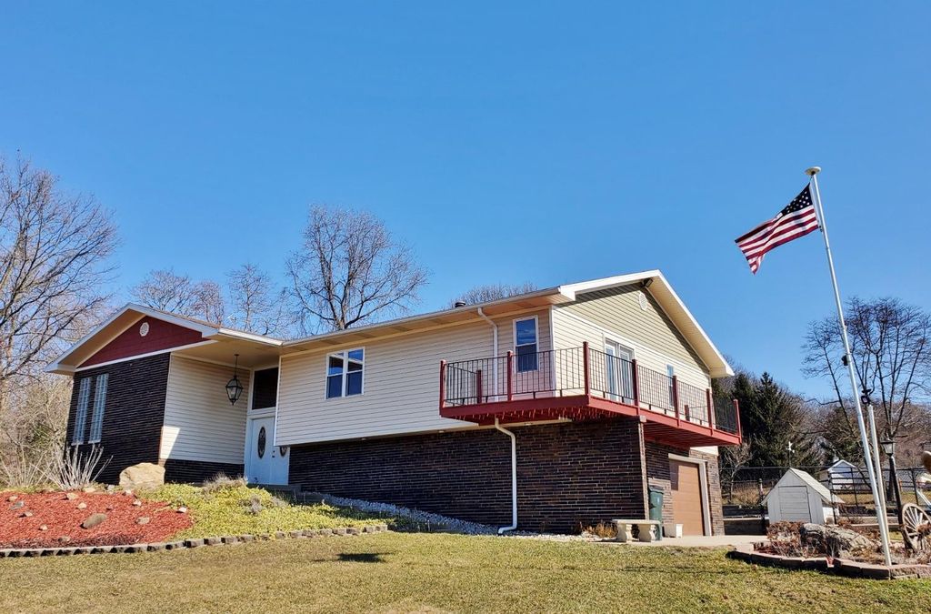 Photo of 1441 N Wozniak Road, Michigan City, IN 46360 (MLS # 832609)