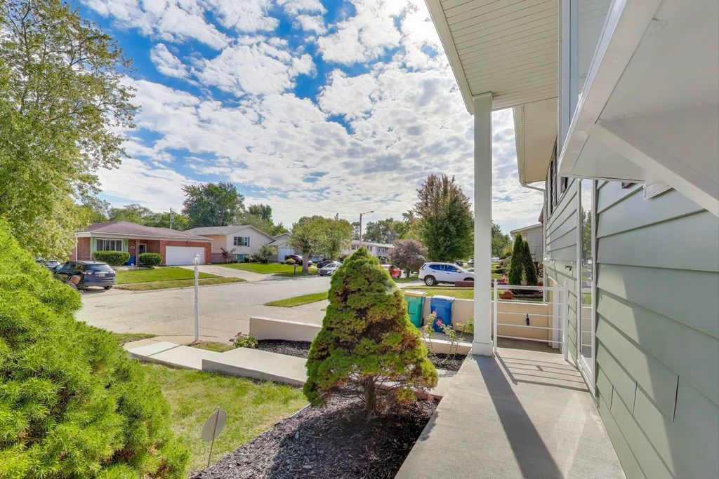 Photo of 1124 Clinton Street, Gary, IN 46406 (MLS # 832401)