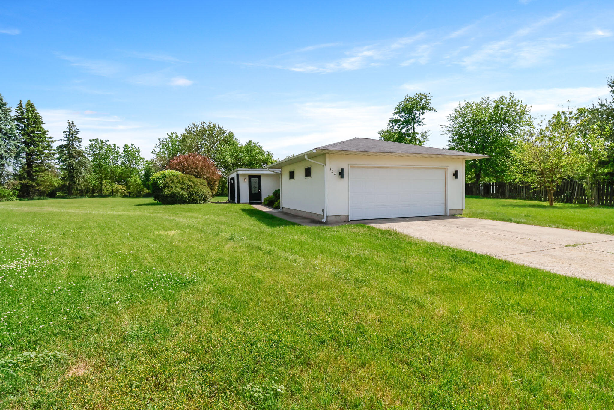 View Chesterton, IN 46304 house