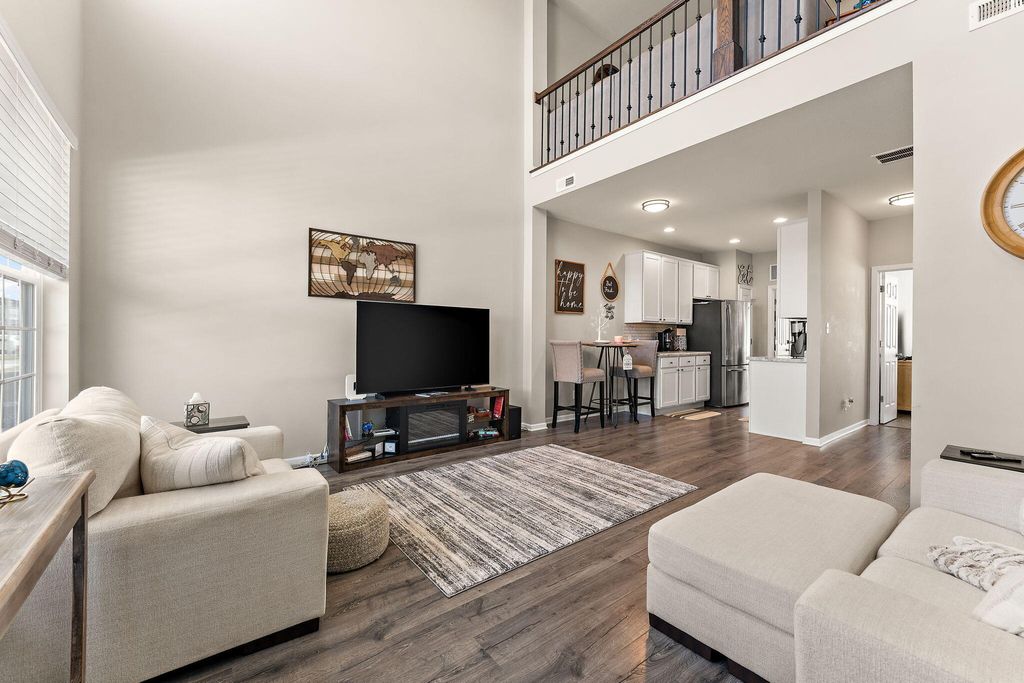 Photo of 971 E 117th Place, Crown Point, IN 46307 (MLS # 836265)