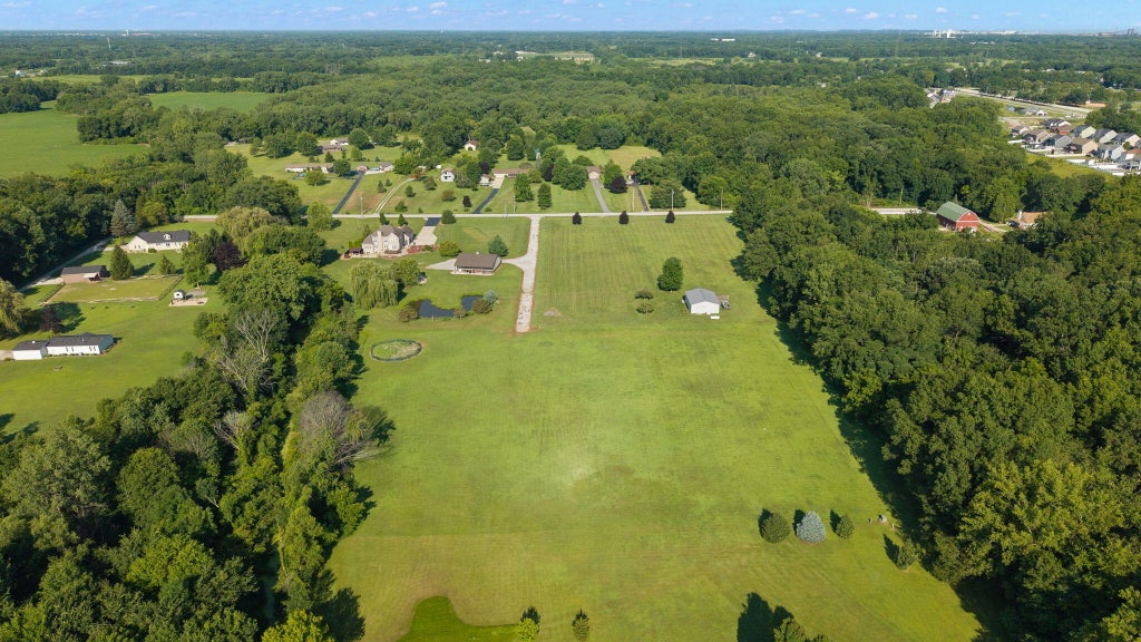 Photo of 1065 N 50 W, Chesterton, IN 46304 (MLS # 843035)