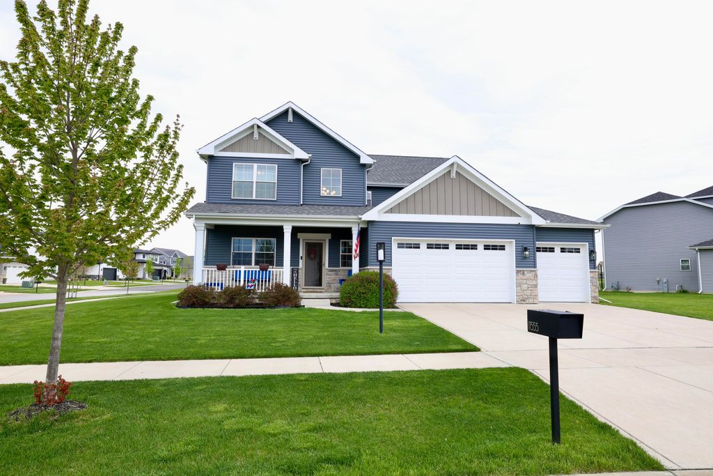 Photo of 11555 Newton Street, Crown Point, IN 46307 (MLS # 837861)
