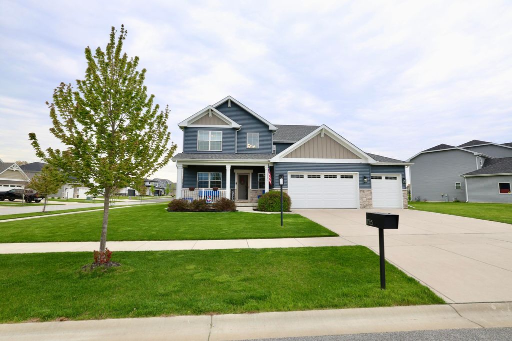 Photo of 11555 Newton Street, Crown Point, IN 46307 (MLS # 837861)