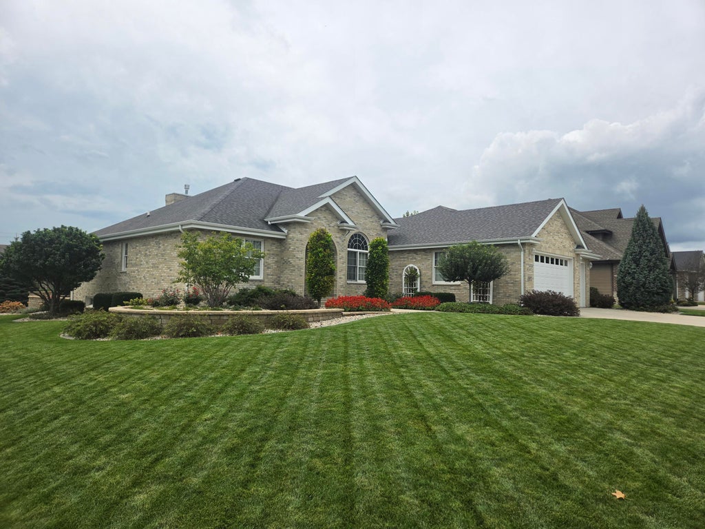 Photo of 8971 Hibiscus Drive, Saint John, IN 46373 (MLS # 845262)