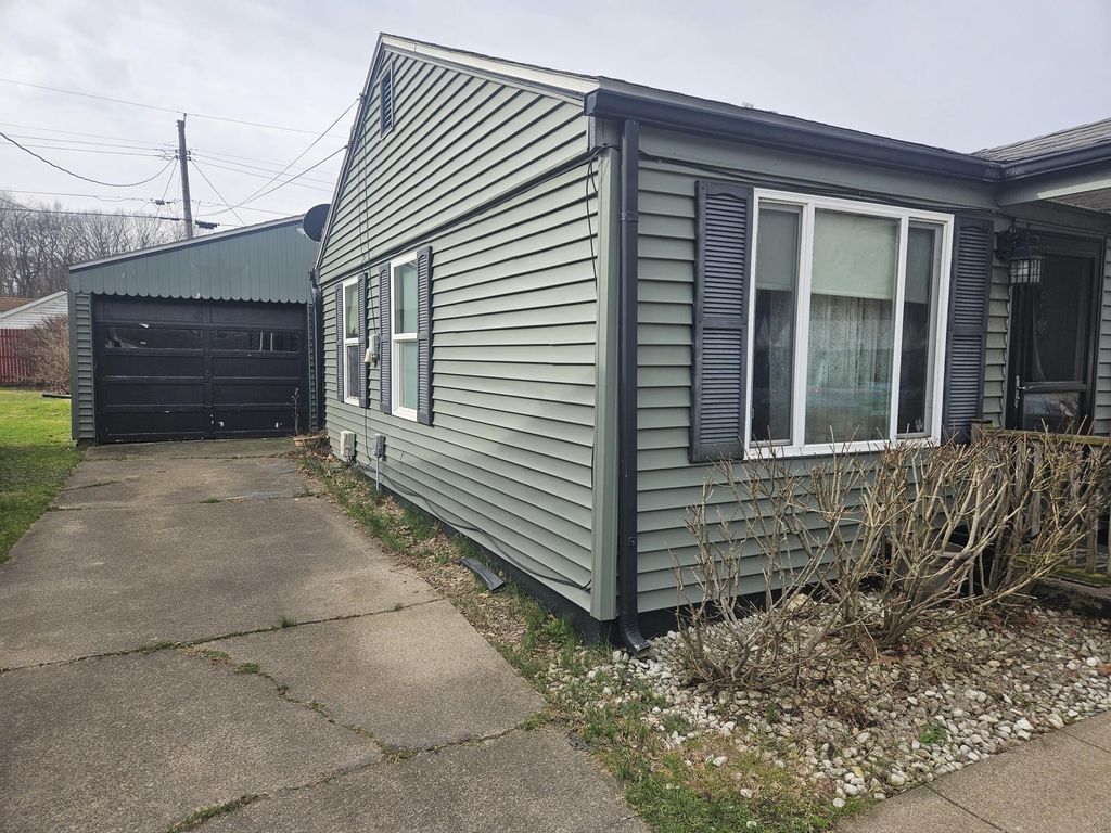 Photo of 1638 Stone Lake Drive, La Porte, IN 46350 (MLS # 835520)