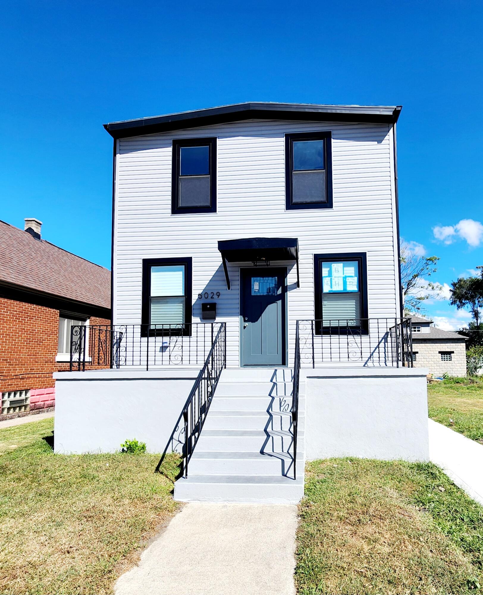 View East Chicago, IN 46312 house