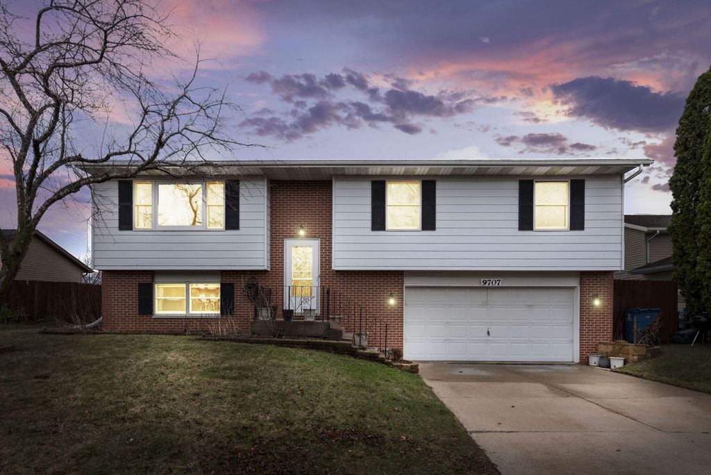 Photo of 9707 Harrison Street, Crown Point, IN 46307 (MLS # 835554)