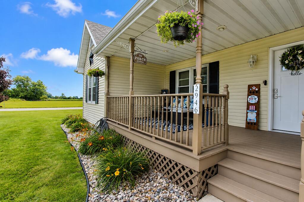 Photo of 2946 S Collins Drive, La Porte, IN 46350 (MLS # 841406)
