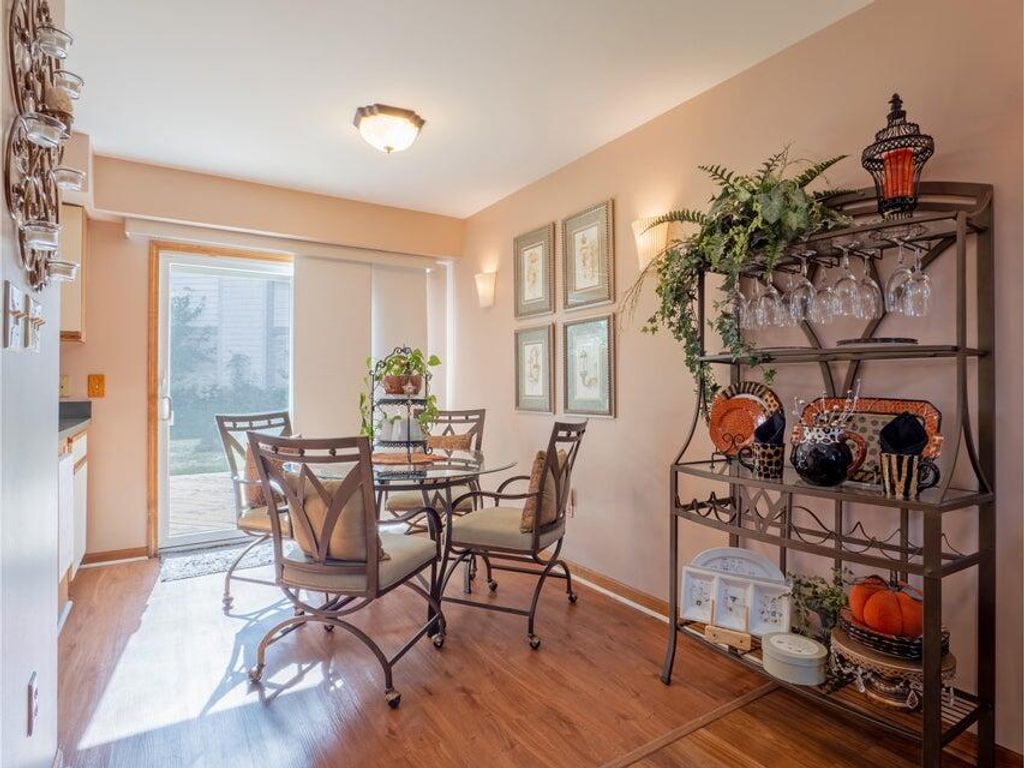 Photo of 1362 W 94th Court, Crown Point, IN 46307 (MLS # 834547)