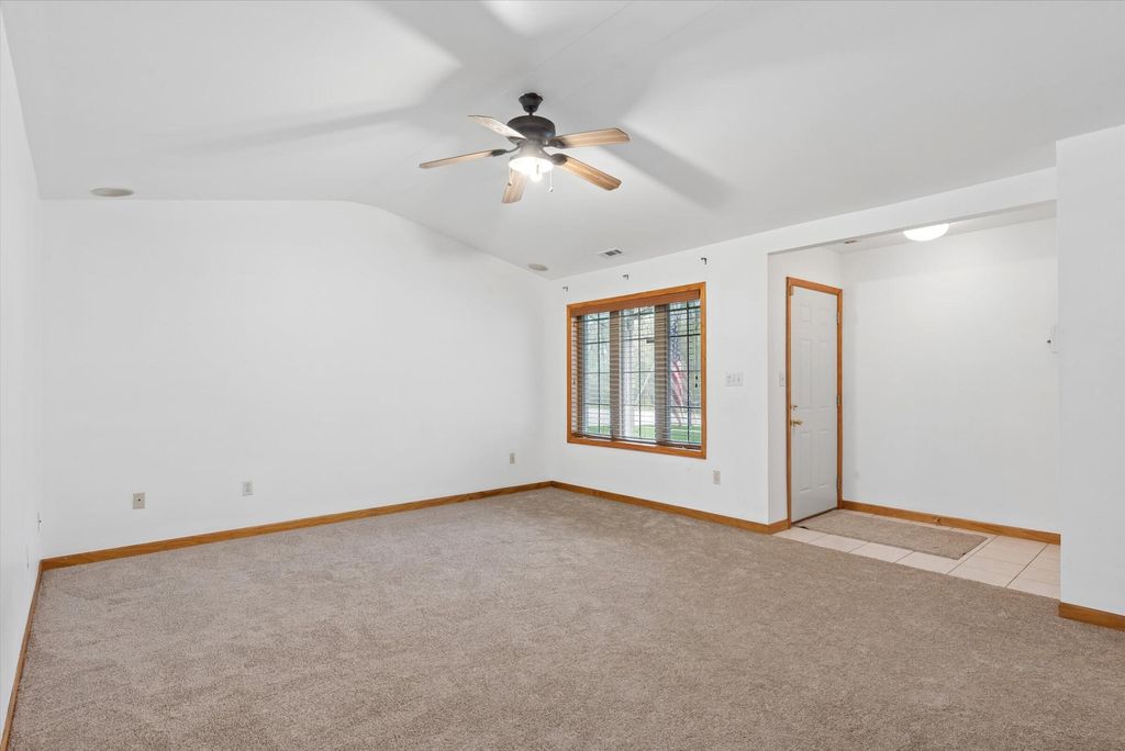 Photo of 3630 Franklin Avenue, Highland, IN 46322 (MLS # 837282)