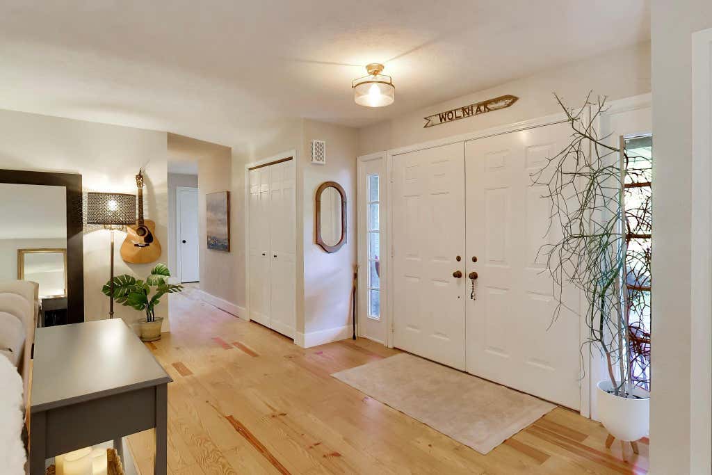Photo of 4376 N Vintage Hills Trail W, La Porte, IN 46350 (MLS # 844370)