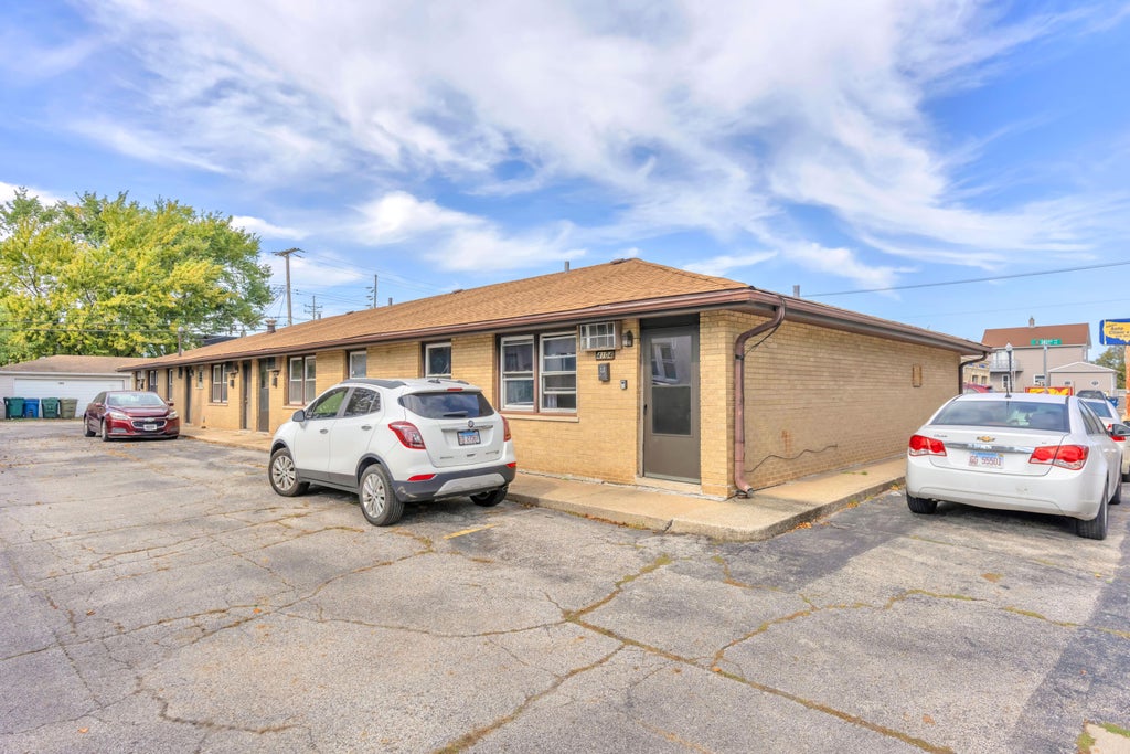 Photo of 4104 Hohman Avenue, Hammond, IN 46327 (MLS # 846781)