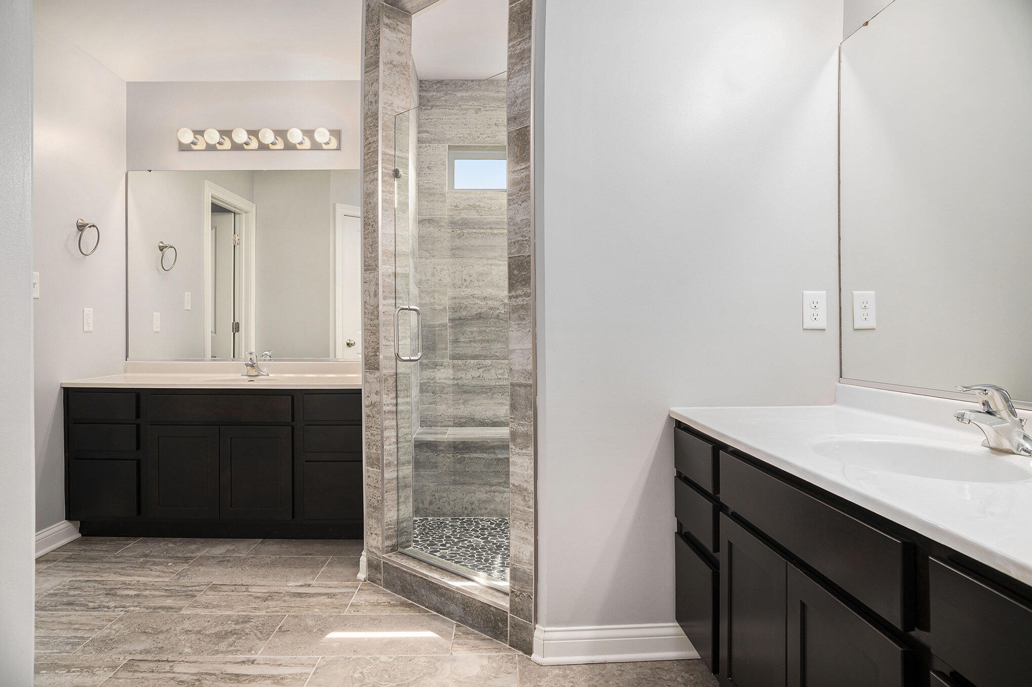 Crown Point, Indiana 46307, United States, 3 Bedrooms Bedrooms, ,3 BathroomsBathrooms,Residential,Active,131395