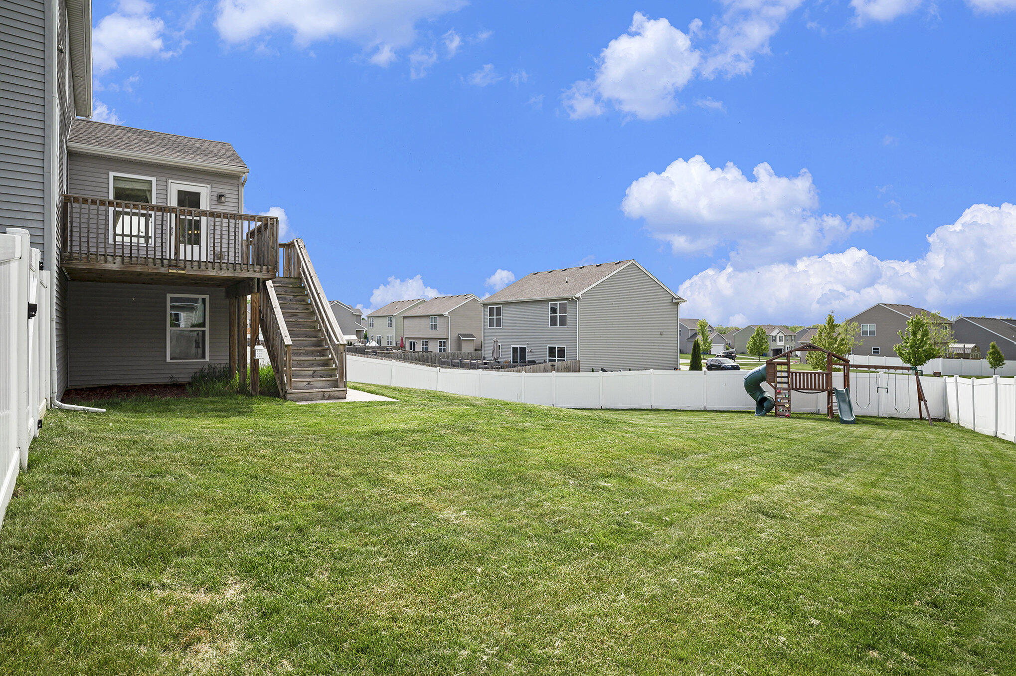 Crown Point, Indiana 46307, United States, 3 Bedrooms Bedrooms, ,3 BathroomsBathrooms,Residential,Active,131395