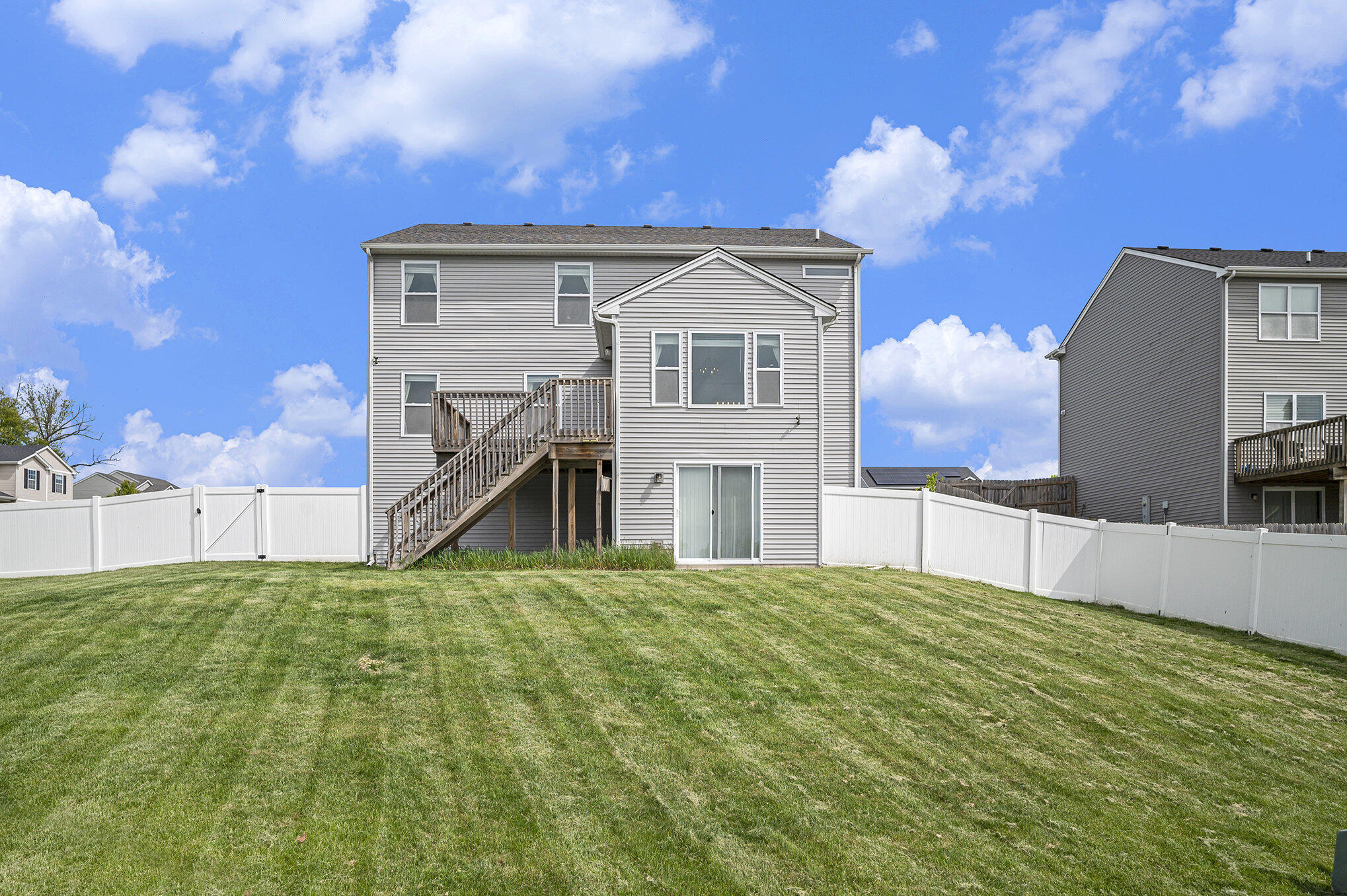 Crown Point, Indiana 46307, United States, 3 Bedrooms Bedrooms, ,3 BathroomsBathrooms,Residential,Active,131395