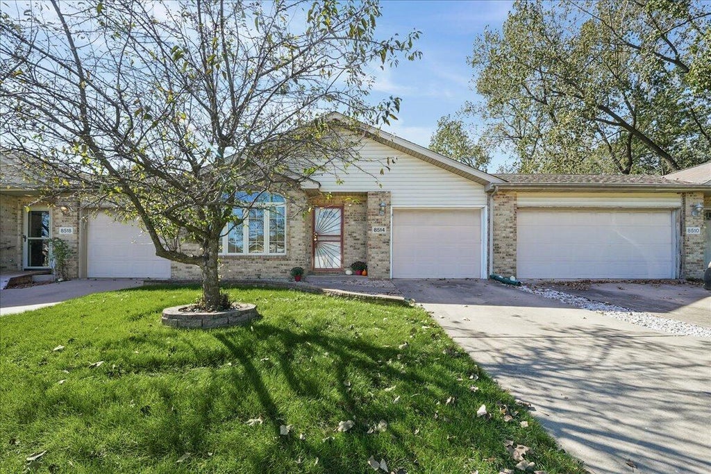 Photo of 8514 Kleinman Road, Highland, IN 46322 (MLS # 846469)