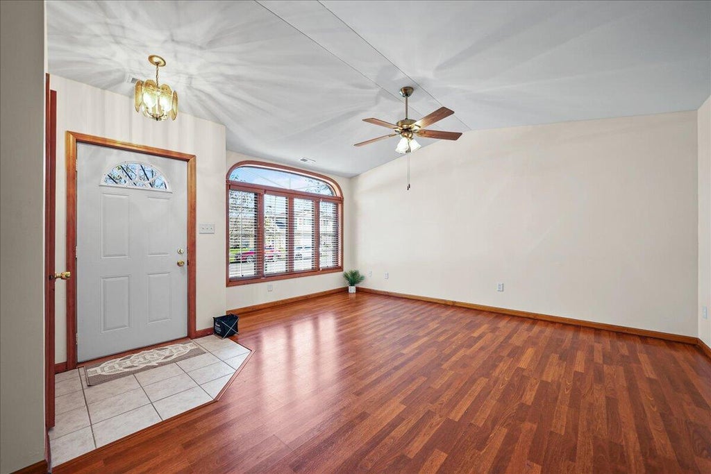Photo of 8514 Kleinman Road, Highland, IN 46322 (MLS # 846469)