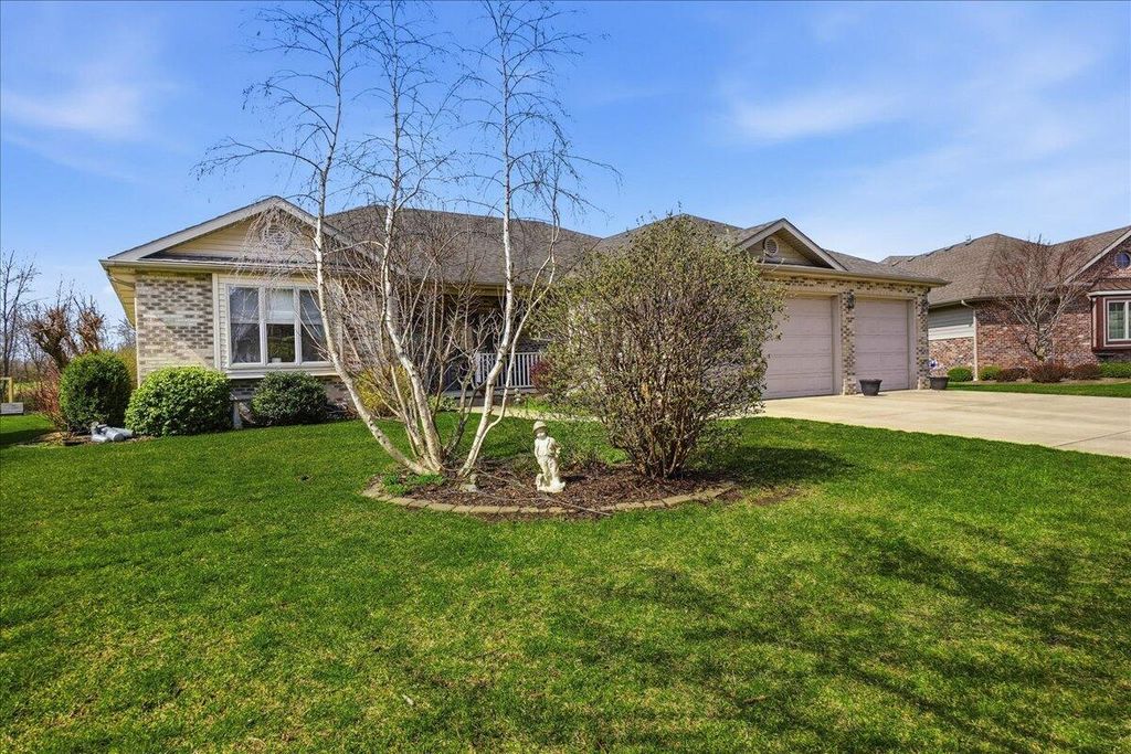 Photo of 6528 Tumbleweed Lane, Schererville, IN 46375 (MLS # 836476)