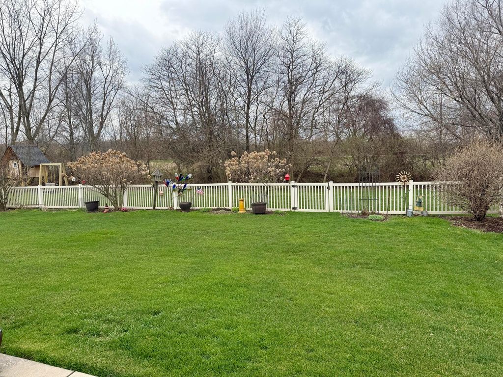 Photo of 6528 Tumbleweed Lane, Schererville, IN 46375 (MLS # 836476)