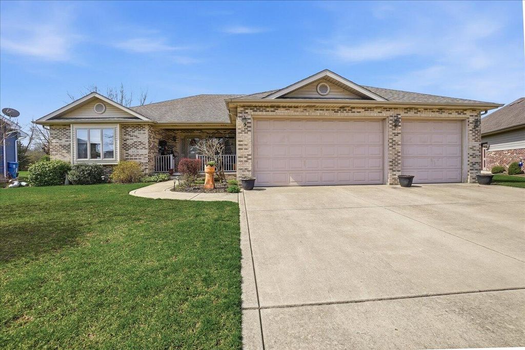 Photo of 6528 Tumbleweed Lane, Schererville, IN 46375 (MLS # 836476)