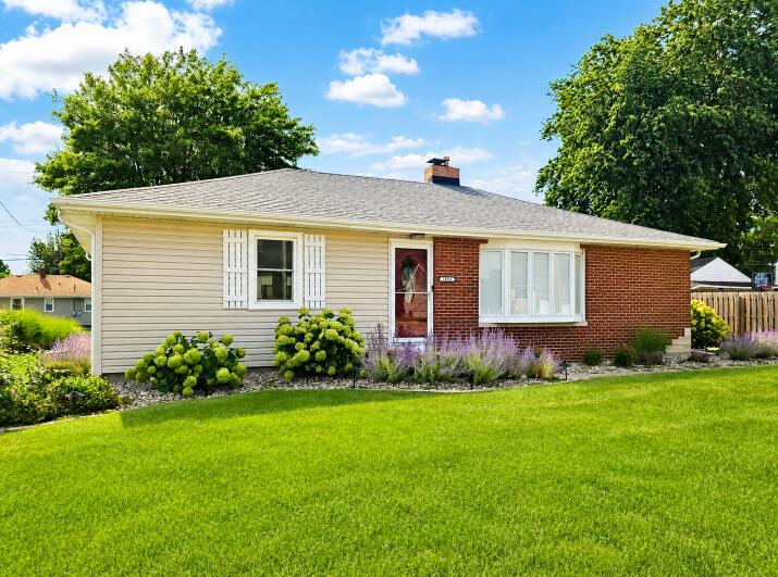 Photo of 1424 N Broad Street, Griffith, IN 46319 (MLS # 843548)