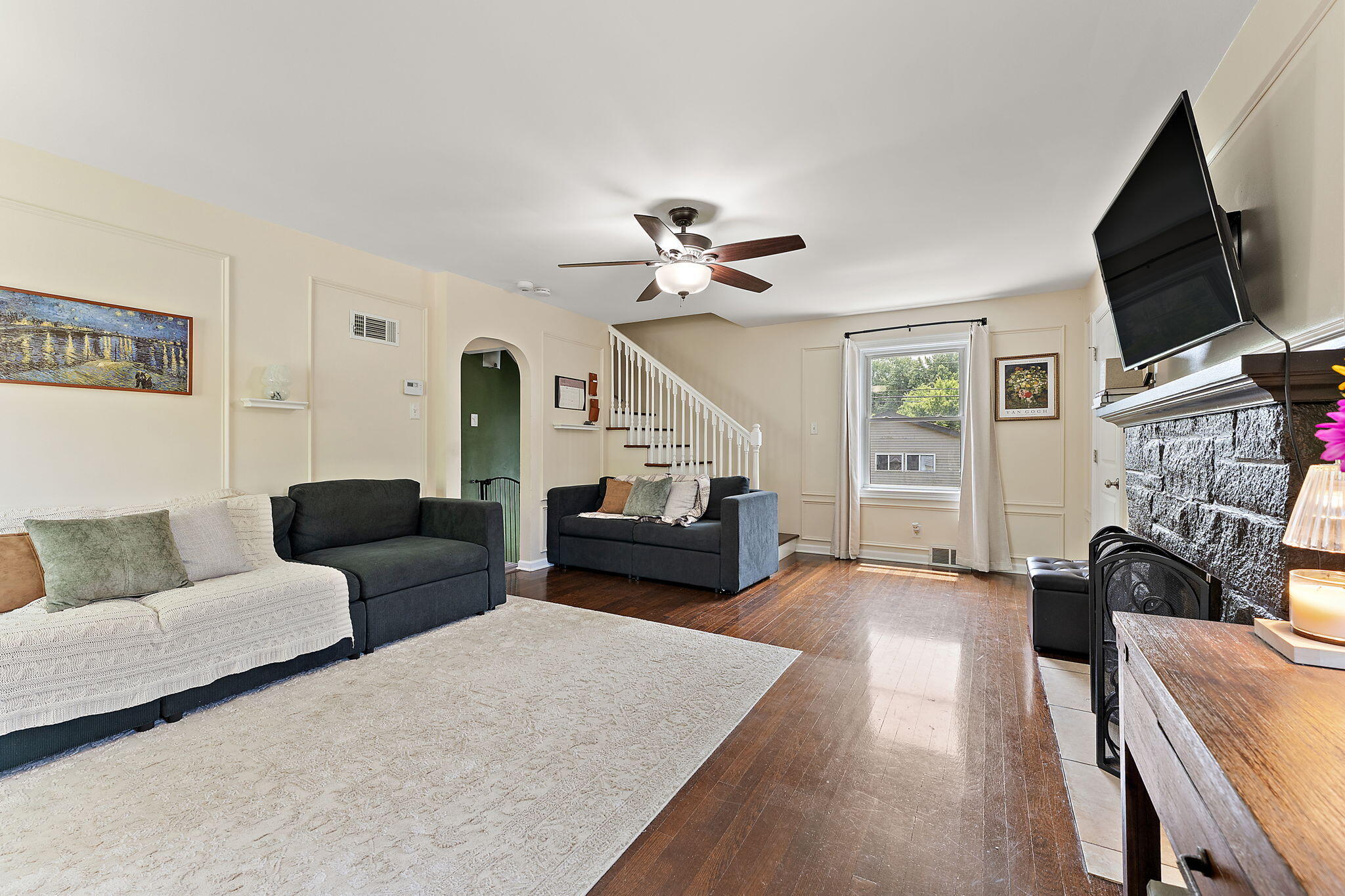 912 Mulberry Street