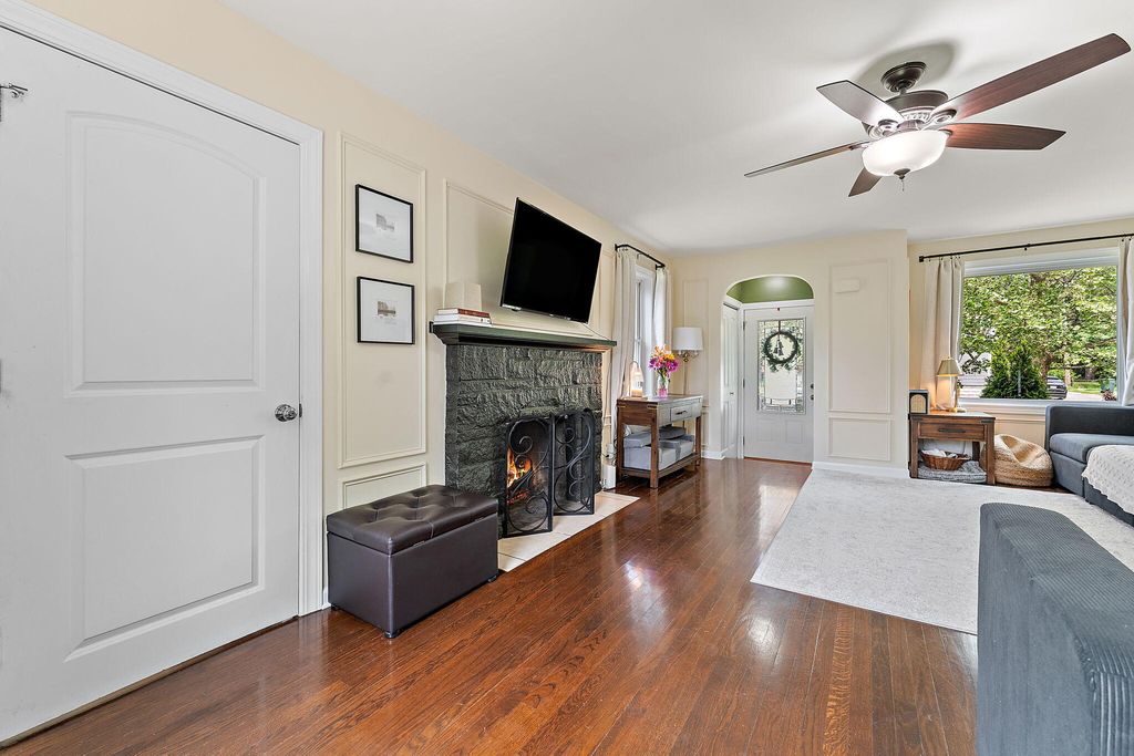 Photo of 912 Mulberry Street, Hammond, IN 46324 (MLS # 839264)