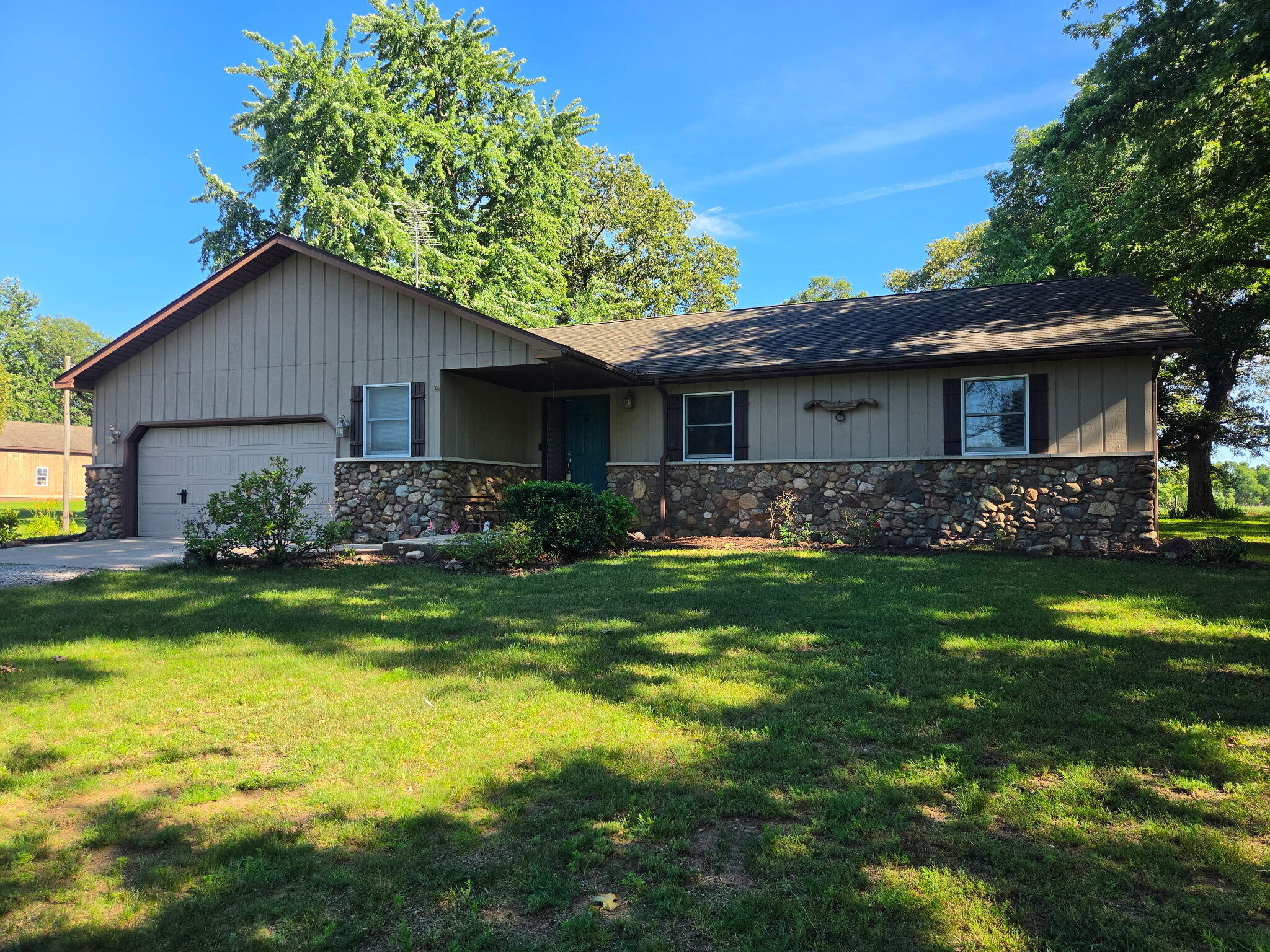 Photo 1 of 34 — 1809 W 900 N, Wheatfield, IN 46392